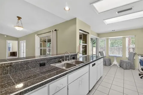 2305 NW 44th Place Gainesville FL 32605