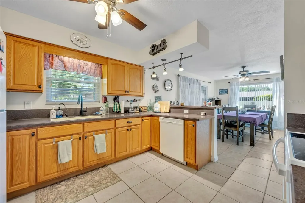 9830 Bunker Road Leesburg FL 34788