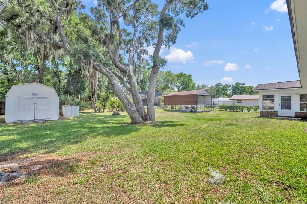 9830 Bunker Road Leesburg FL 34788