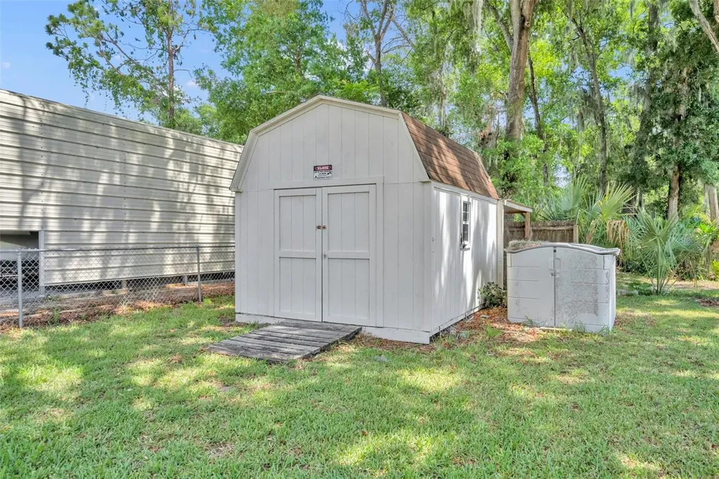 9830 Bunker Road Leesburg FL 34788
