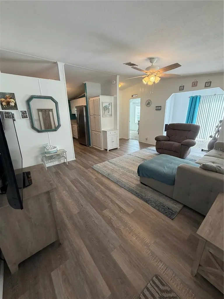 37650 Newal Avenue Zephyrhills FL 33542