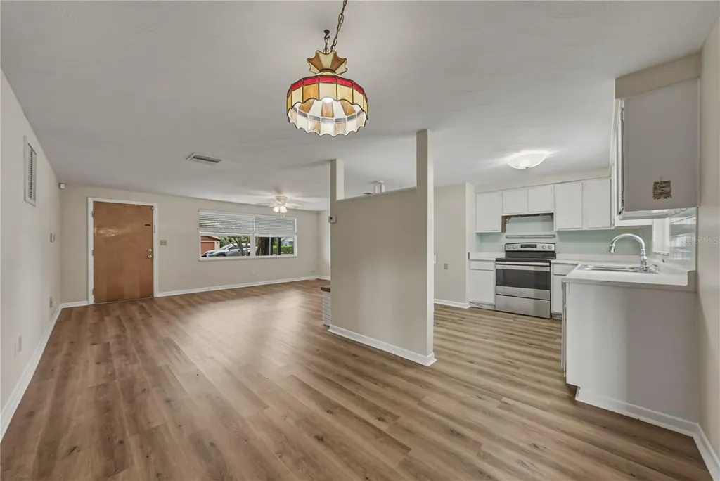 37136 Mandarin Avenue Zephyrhills FL 33541