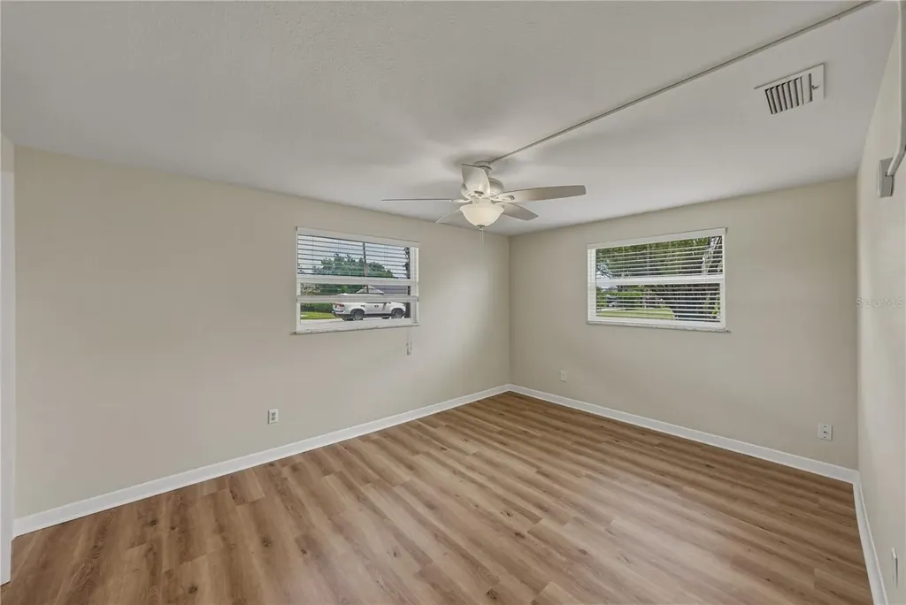 37136 Mandarin Avenue Zephyrhills FL 33541