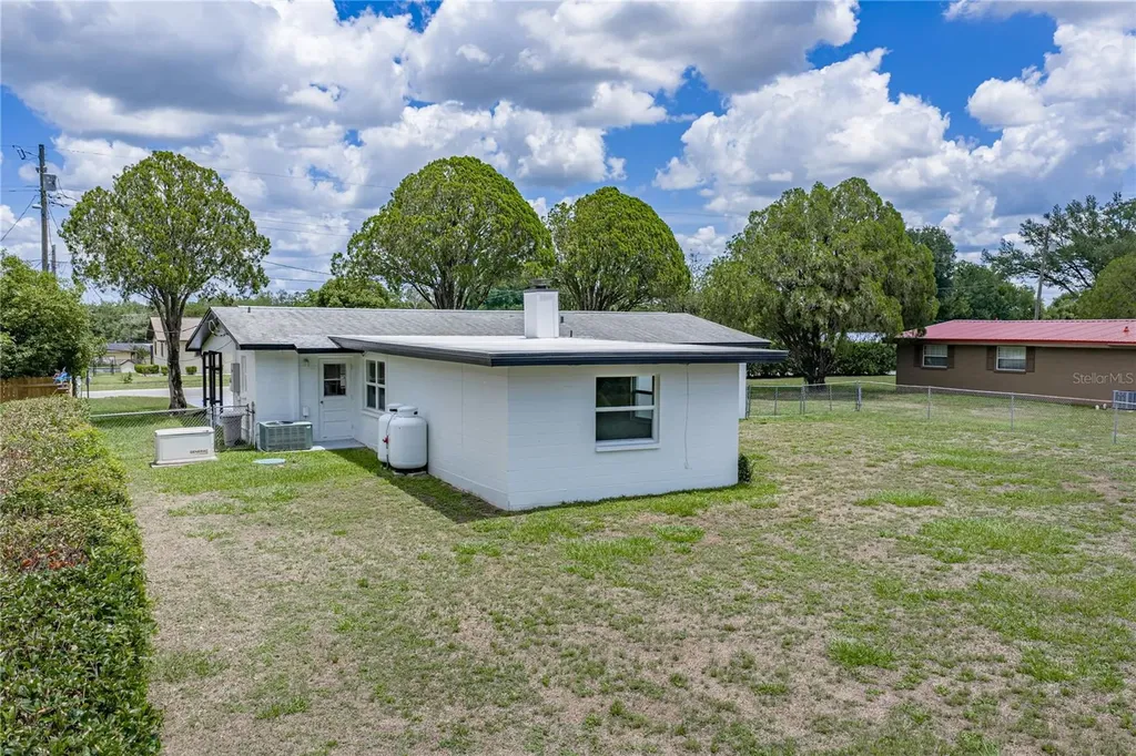 37136 Mandarin Avenue Zephyrhills FL 33541