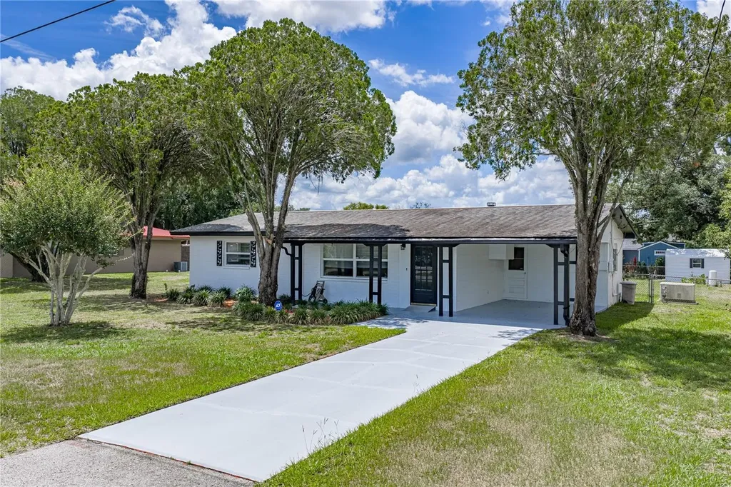 37136 Mandarin Avenue Zephyrhills FL 33541