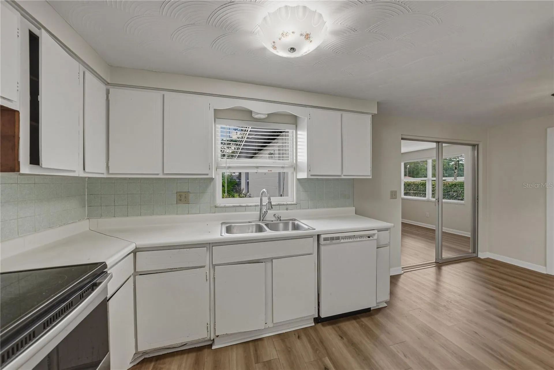 37136 Mandarin Avenue Zephyrhills FL 33541