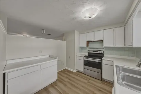 37136 Mandarin Avenue Zephyrhills FL 33541
