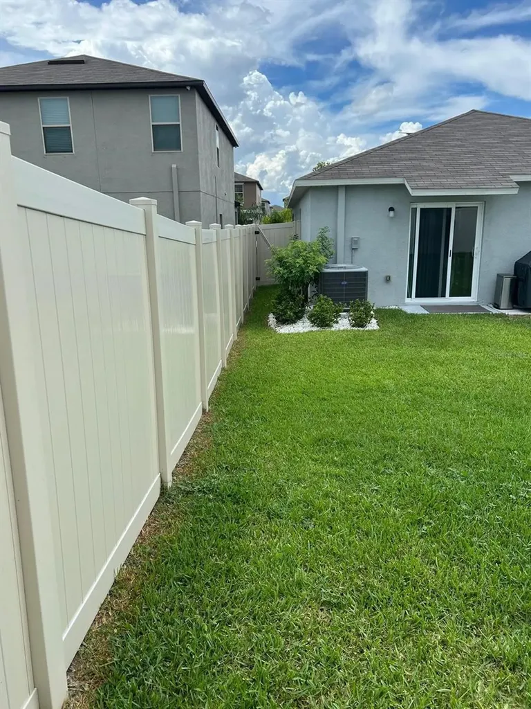 7111 Amelia Cove Court Sun City Center FL 33573