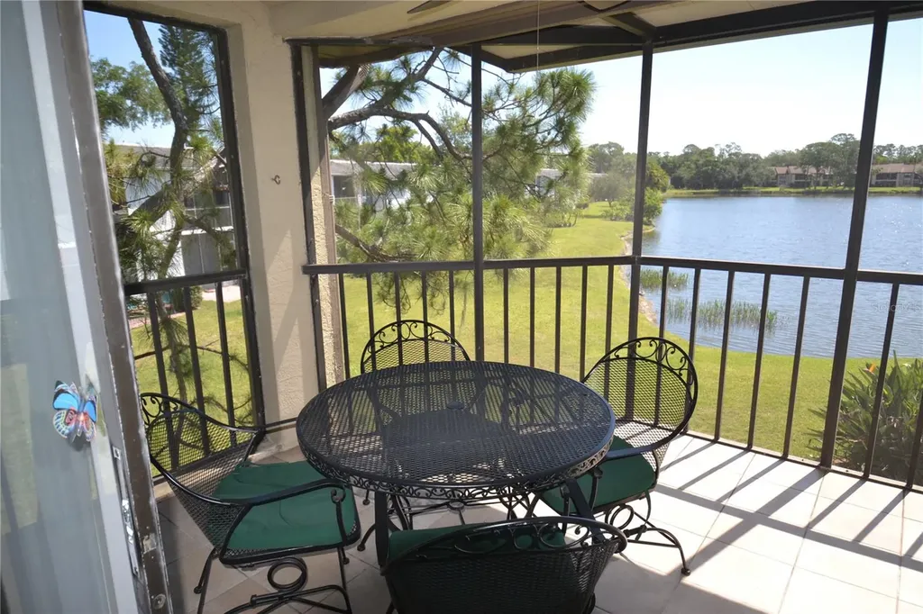 336 Woodlake Wynde Oldsmar FL 34677