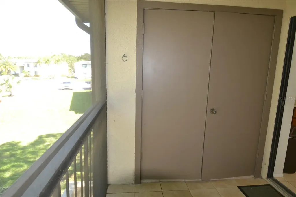 336 Woodlake Wynde Oldsmar FL 34677