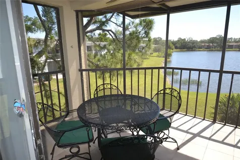 336 Woodlake Wynde Oldsmar FL 34677