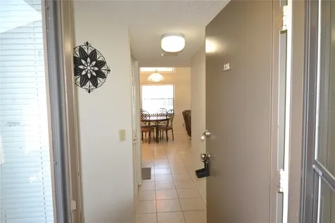 336 Woodlake Wynde Oldsmar FL 34677