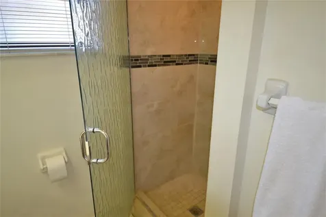 336 Woodlake Wynde Oldsmar FL 34677