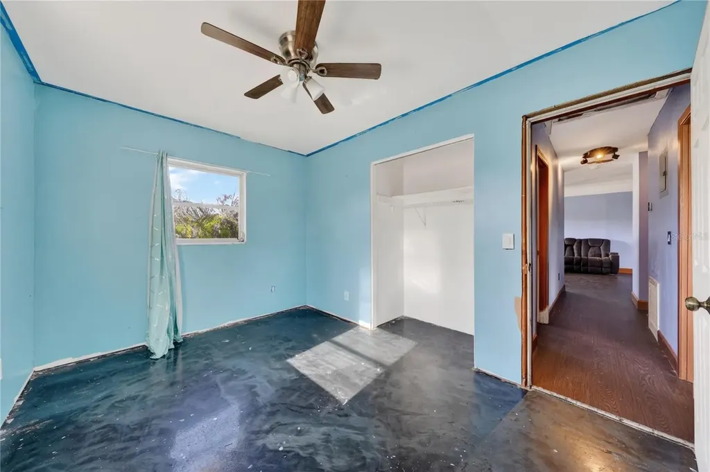 6031 W. Ridgewood Avenue Orlando FL 32835