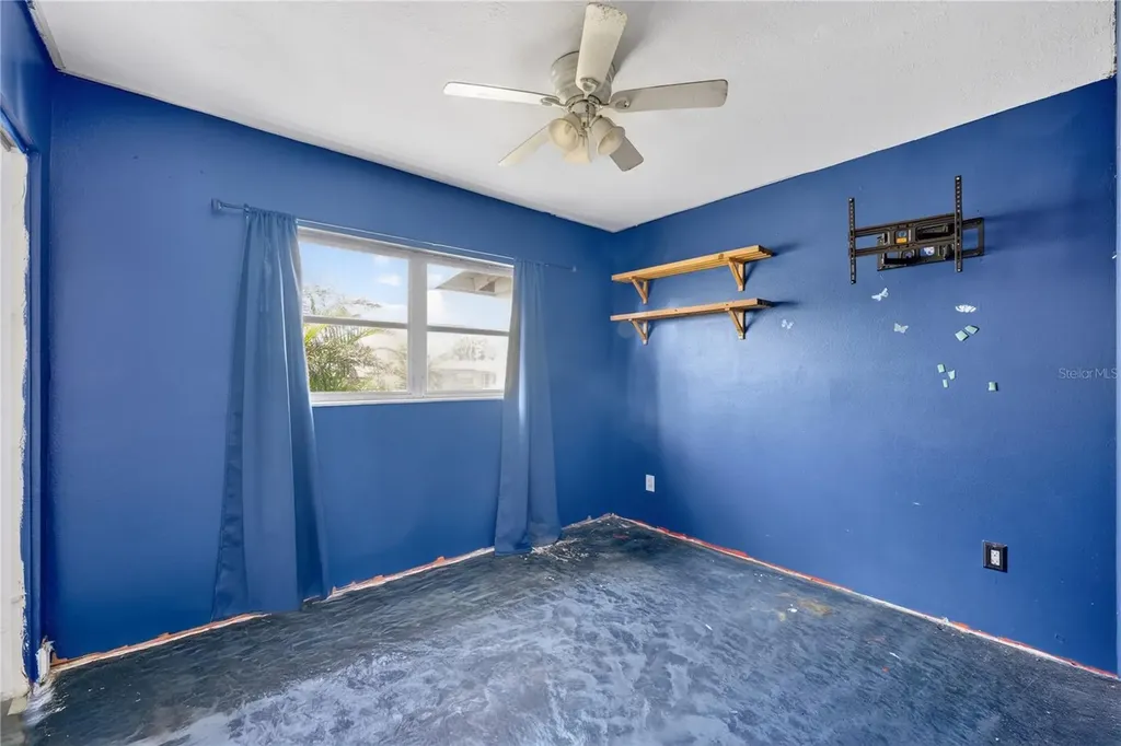 6031 W. Ridgewood Avenue Orlando FL 32835