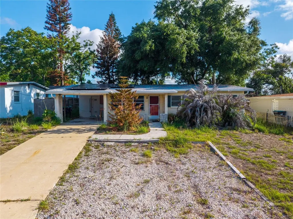 6031 W. Ridgewood Avenue Orlando FL 32835