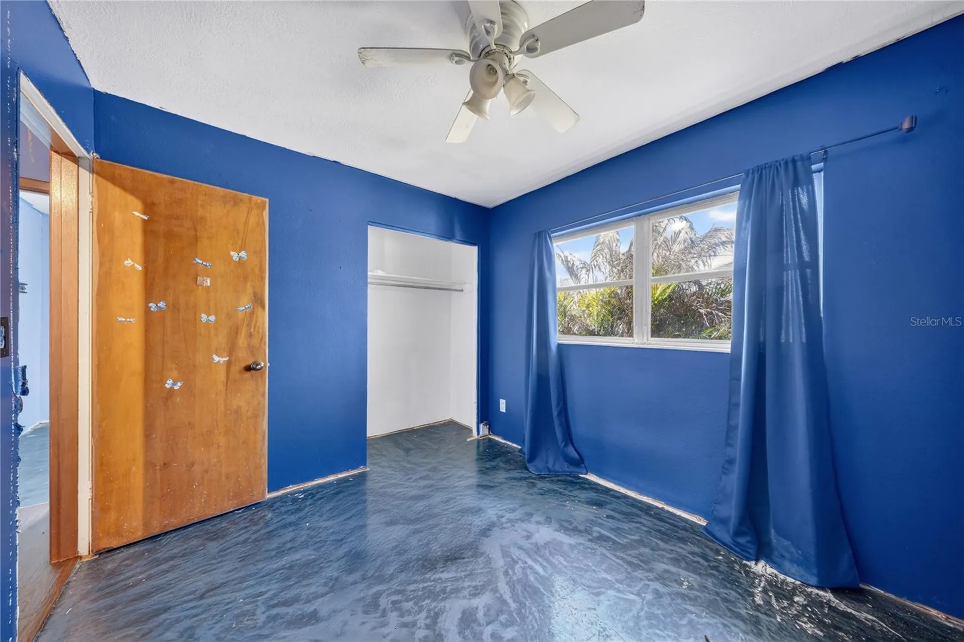 6031 W. Ridgewood Avenue Orlando FL 32835