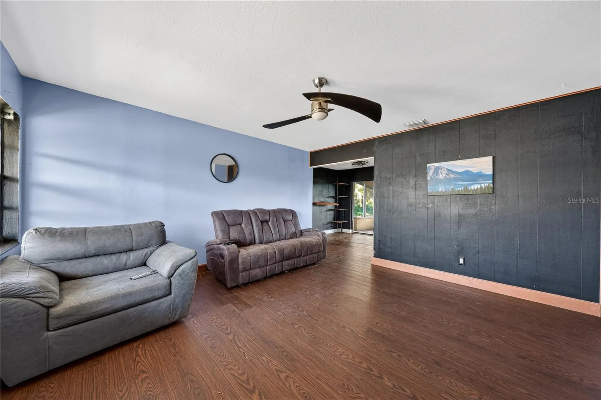 6031 W. Ridgewood Avenue Orlando FL 32835