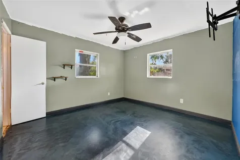 6031 W. Ridgewood Avenue Orlando FL 32835