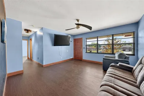 6031 W. Ridgewood Avenue Orlando FL 32835