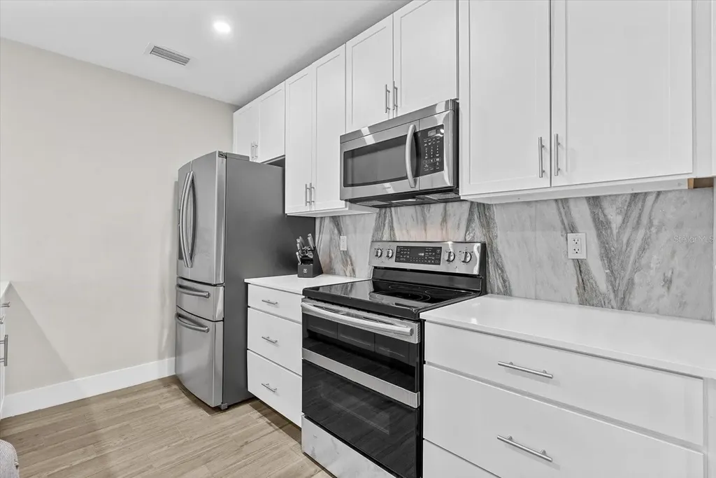 332 Cocoanut Avenue Sarasota FL 34236