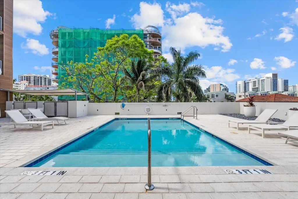 332 Cocoanut Avenue Sarasota FL 34236
