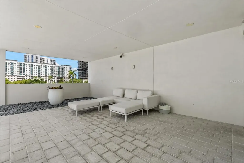 332 Cocoanut Avenue Sarasota FL 34236