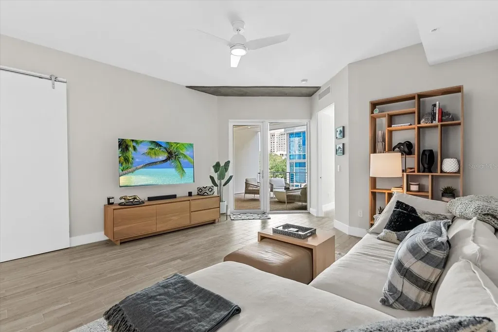 332 Cocoanut Avenue Sarasota FL 34236