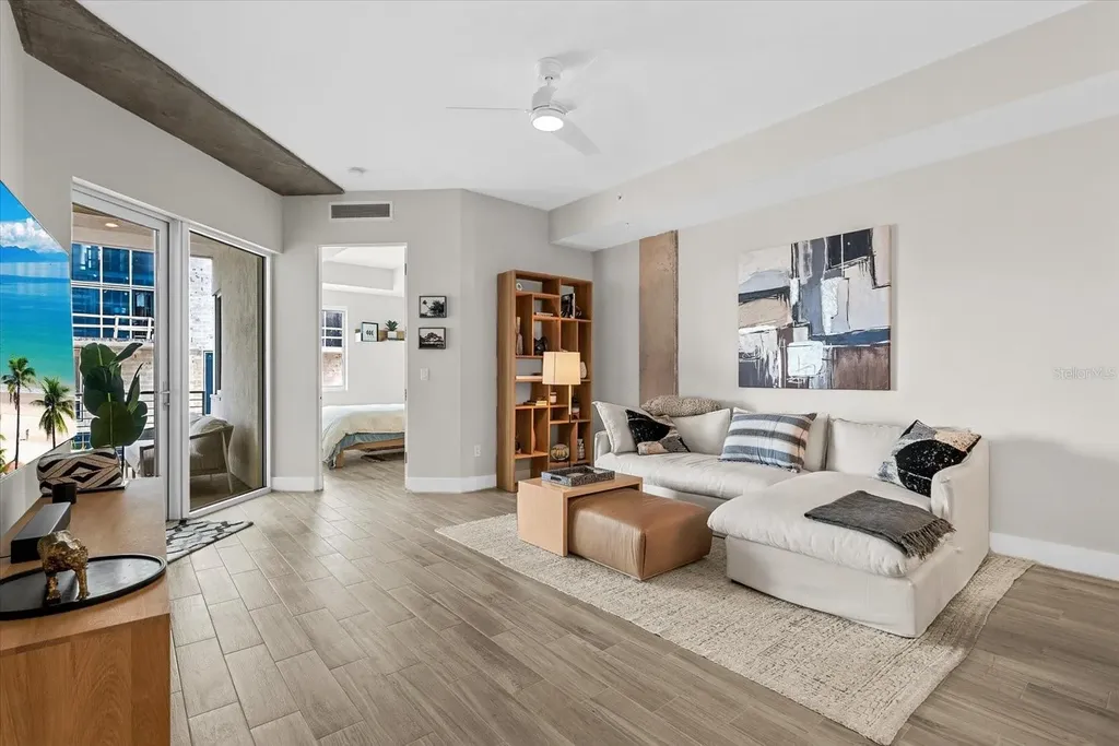 332 Cocoanut Avenue Sarasota FL 34236