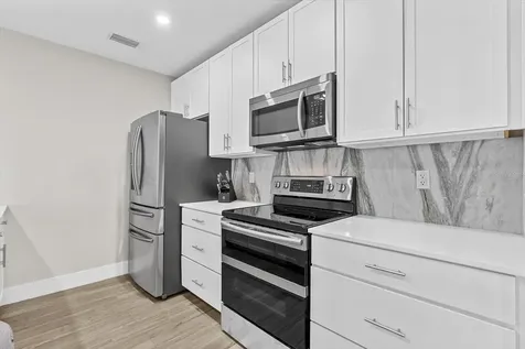 332 Cocoanut Avenue Sarasota FL 34236