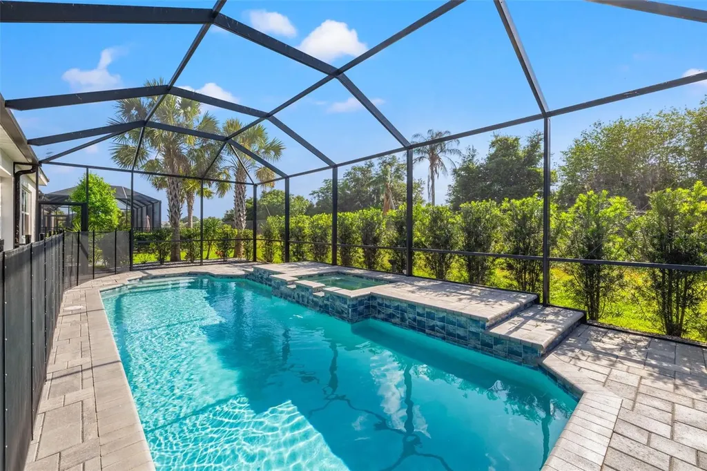 7135 Tamworth Parkway Sarasota FL 34241