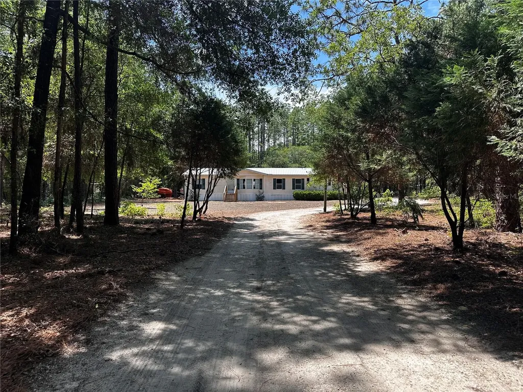 3890 SW 189th Avenue Dunnellon FL 34432