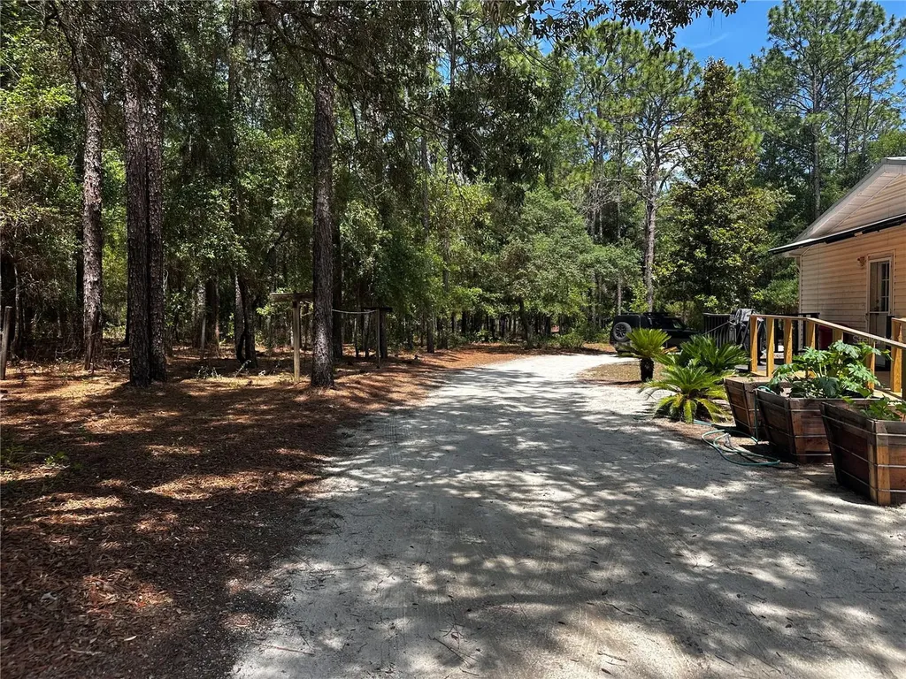 3890 SW 189th Avenue Dunnellon FL 34432