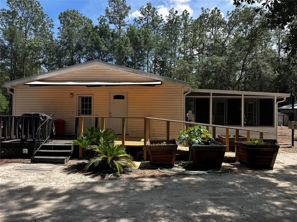 3890 SW 189th Avenue Dunnellon FL 34432