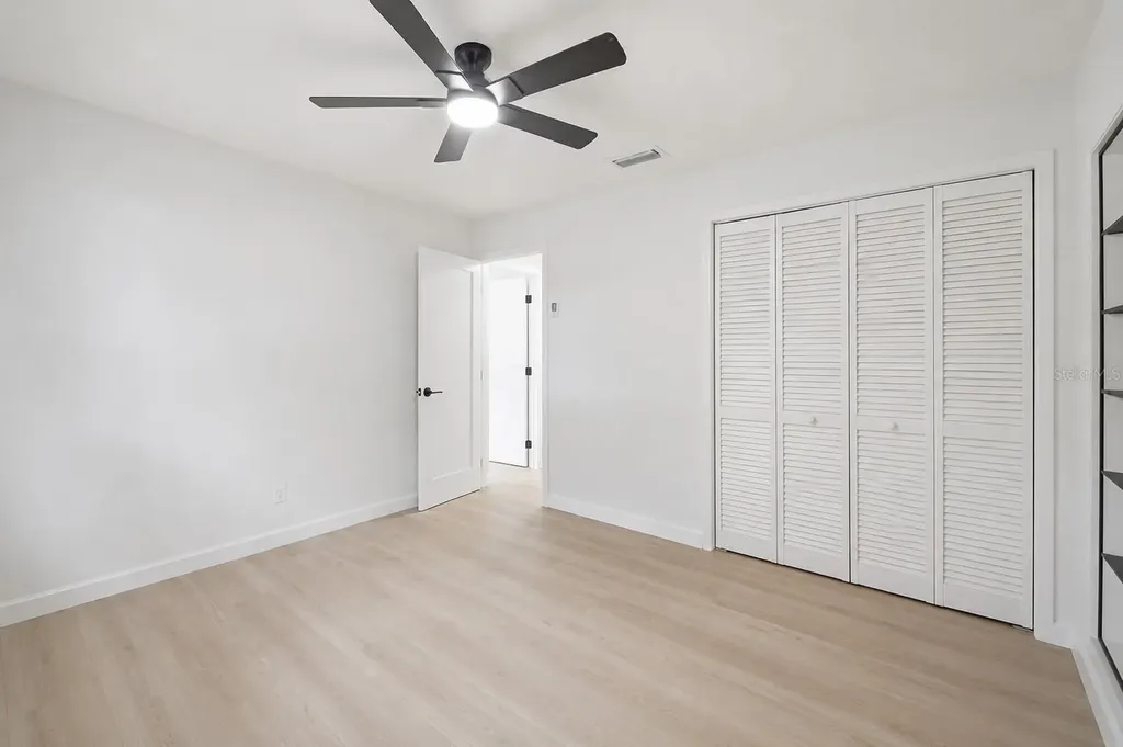 6470 26th Avenue N St Petersburg FL 33710