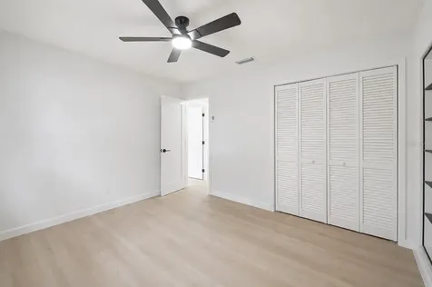 6470 26th Avenue N St Petersburg FL 33710