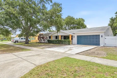 6470 26th Avenue N St Petersburg FL 33710