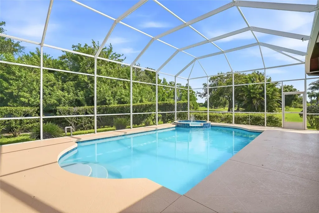 7618 Pine Valley Street Bradenton FL 34202