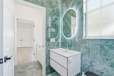 7618 Pine Valley Street Bradenton FL 34202