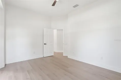 7618 Pine Valley Street Bradenton FL 34202