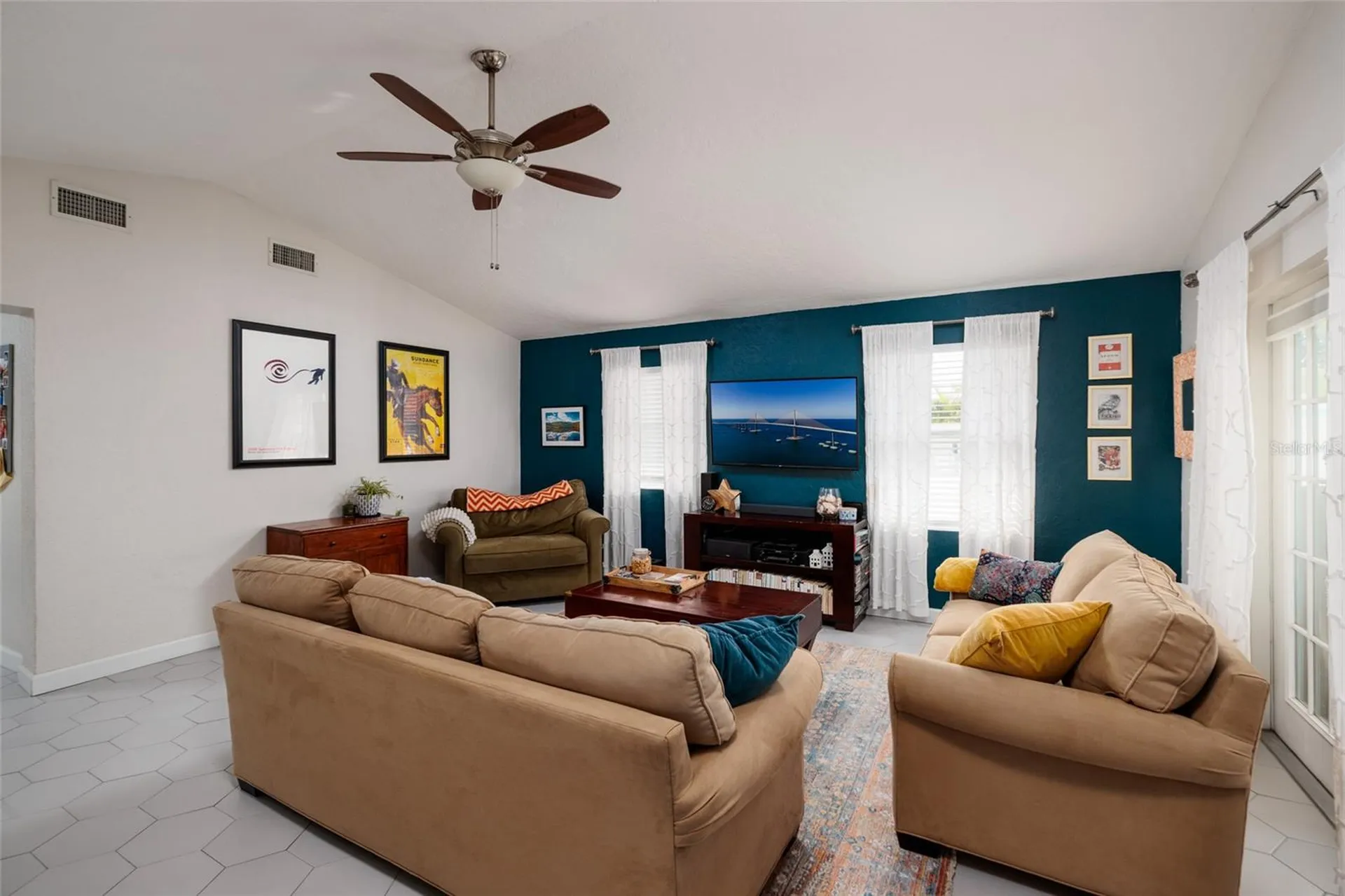 230 43rd Avenue NE St Petersburg FL 33703