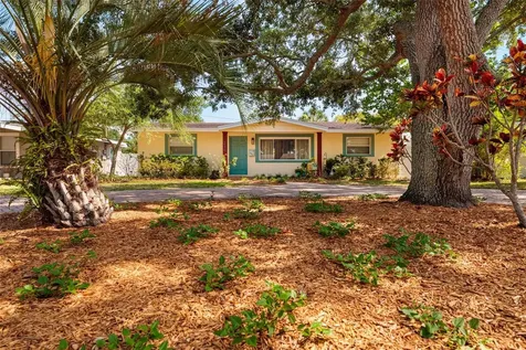 230 43rd Avenue NE St Petersburg FL 33703