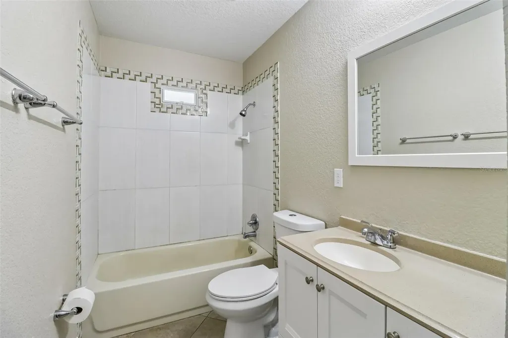 105 N Fairfax Avenue Deland FL 32724