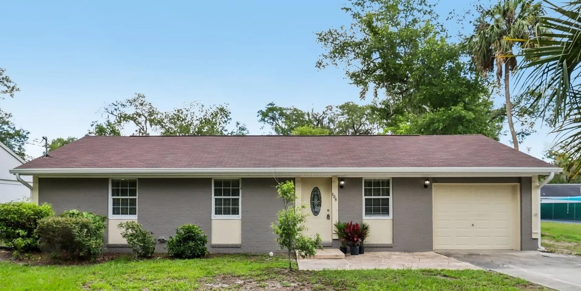 105 N Fairfax Avenue Deland FL 32724