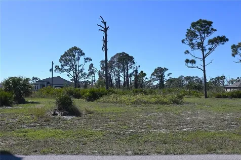 32 Coxswain Circle Placida FL 33946