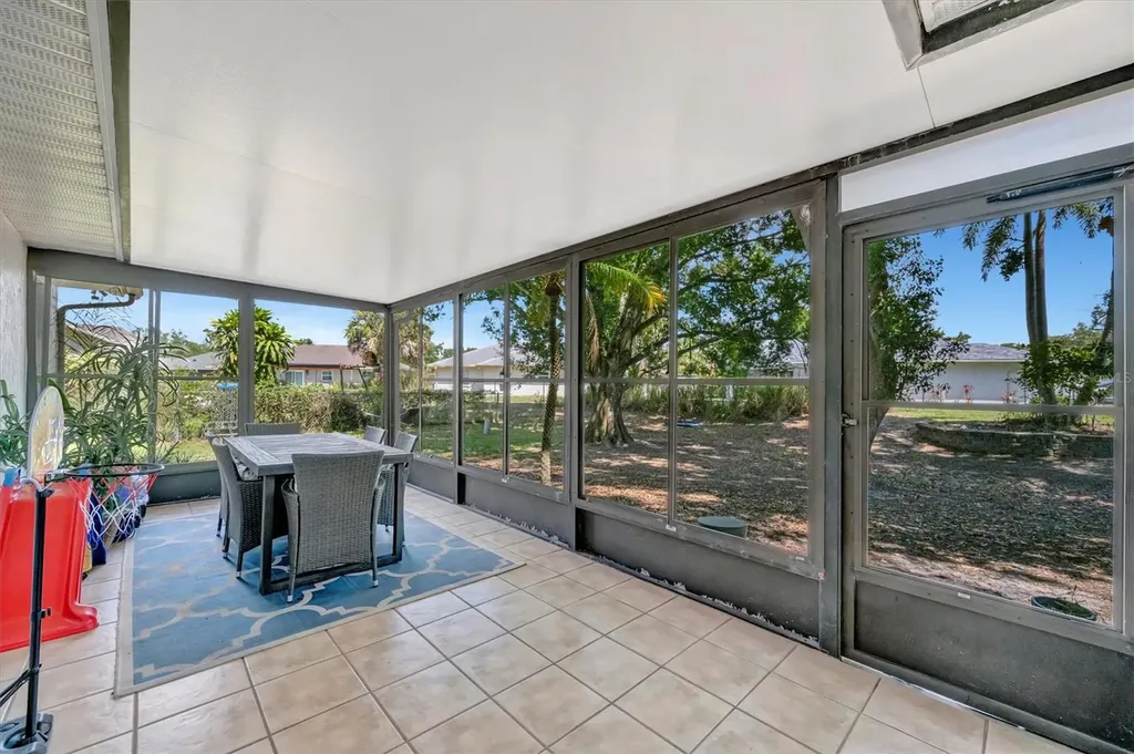 5872 Pauma Court Sarasota FL 34232