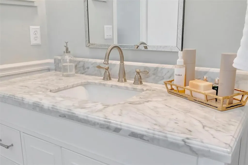 5872 Pauma Court Sarasota FL 34232
