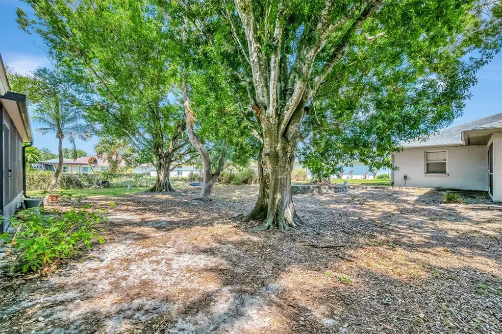 5872 Pauma Court Sarasota FL 34232
