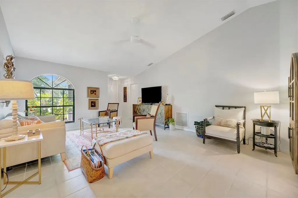 5872 Pauma Court Sarasota FL 34232