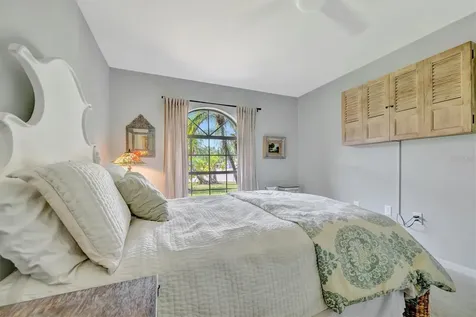 5872 Pauma Court Sarasota FL 34232